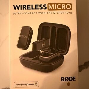 RØDE Wireless Microphone - Black